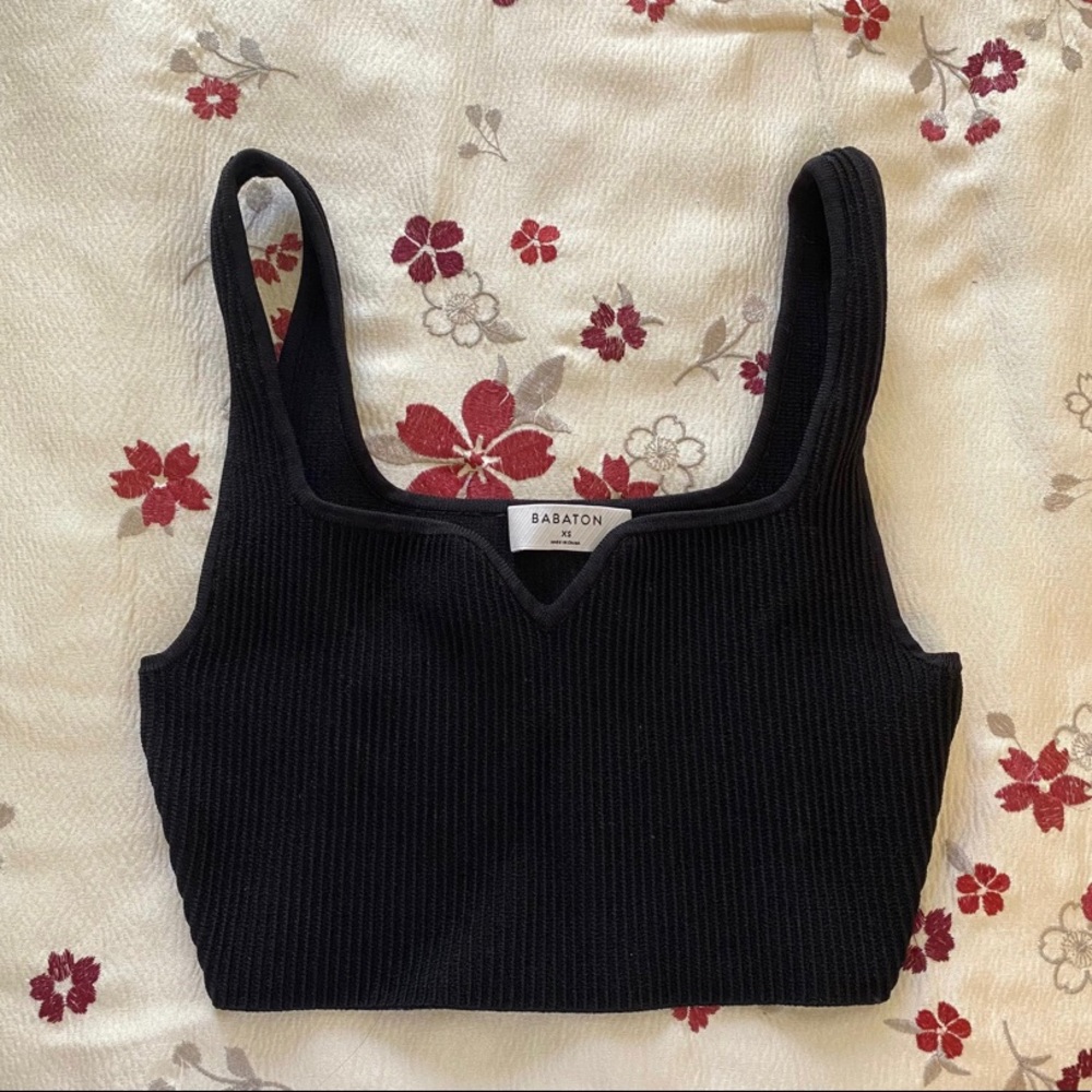 aritzia babaton sculpt knit notch tank